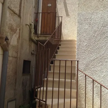 La Porta Del Balio Affittacamere 3*