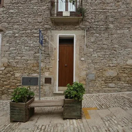 La Porta Del Balio Affittacamere Erice