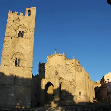 La Porta Del Balio Affittacamere Erice
